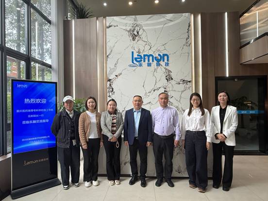 33BBC4EC974281D84BA0059B363C8E1C